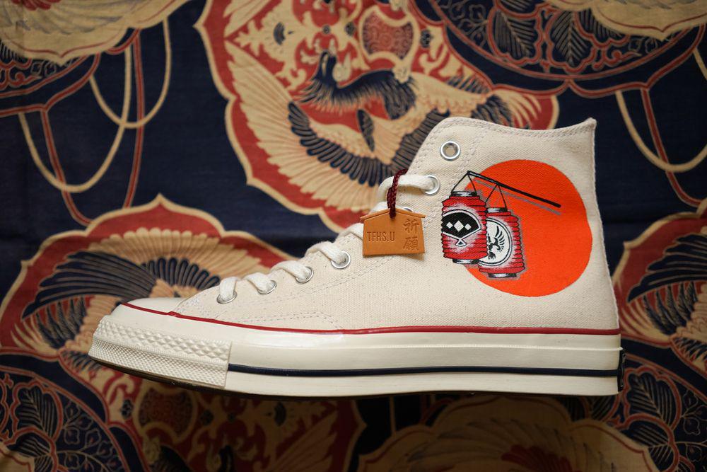 Flying Hawk Studio & Simple Union mettent à jour la Converse 1970 avec des éléments japonais traditionnels