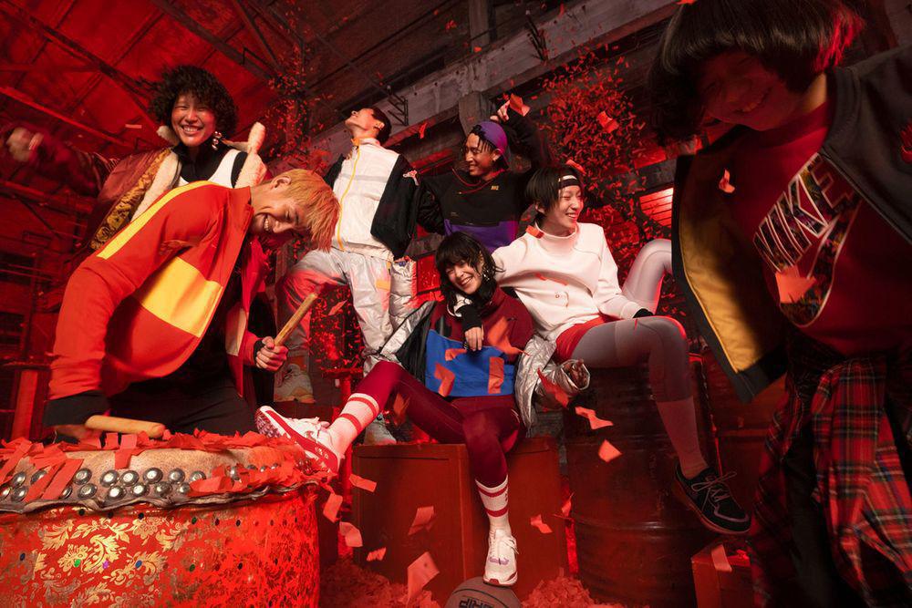 La collection "Année du Rat" de Nike célèbre le nouvel an chinois avec des motifs audacieux
