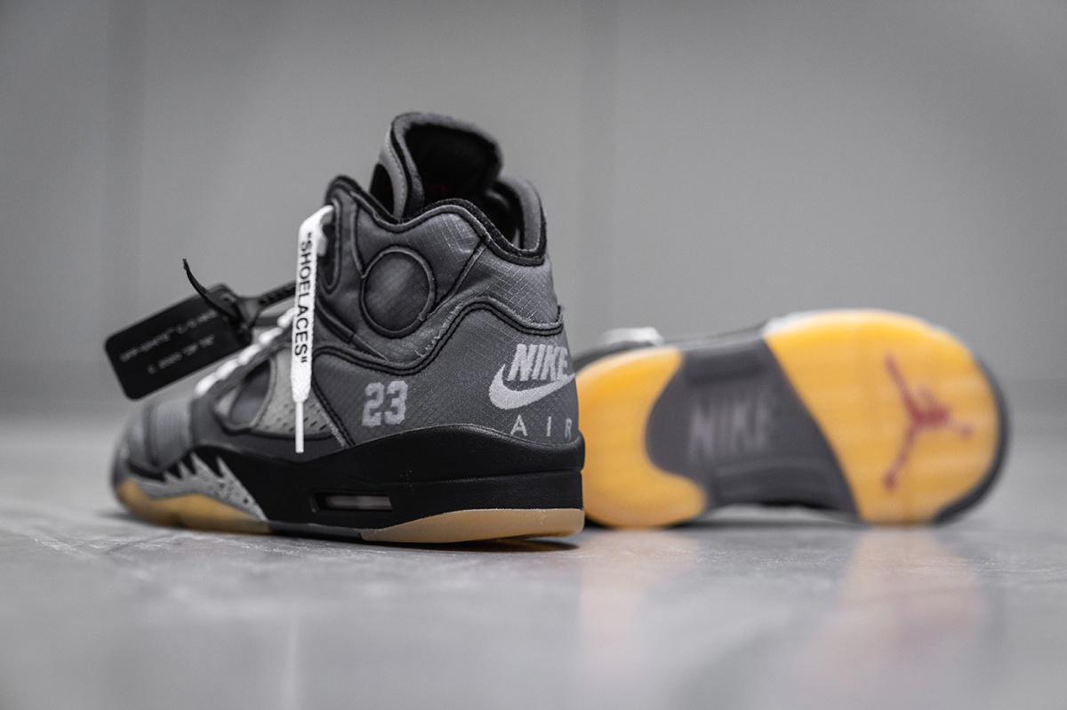 Regardez de plus près la Off-White™ x Air Jordan 5 Regardez de plus près la Off-White™ x Air Jordan 5