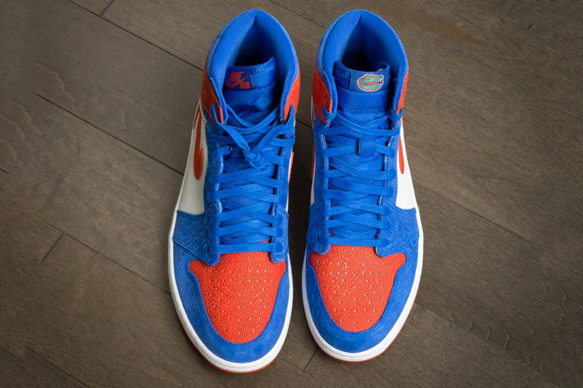 Tar Heels UNC et les alligators de Floride reçoivent des PE de luxe d'Air Jordan 1 Tar Heels UNC et les alligators de Floride reçoivent des PE de luxe d'Air Jordan 1
