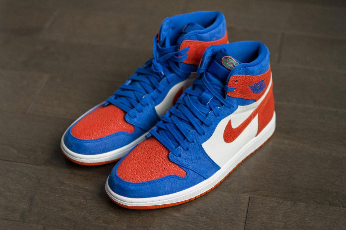 Tar Heels UNC et les alligators de Floride reçoivent des PE de luxe d'Air Jordan 1 Tar Heels UNC et les alligators de Floride reçoivent des PE de luxe d'Air Jordan 1