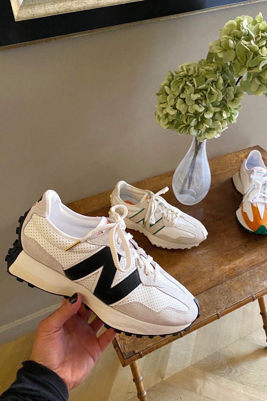 Casablanca entame une nouvelle collaboration New Balance 327 Casablanca entame une nouvelle collaboration New Balance 327