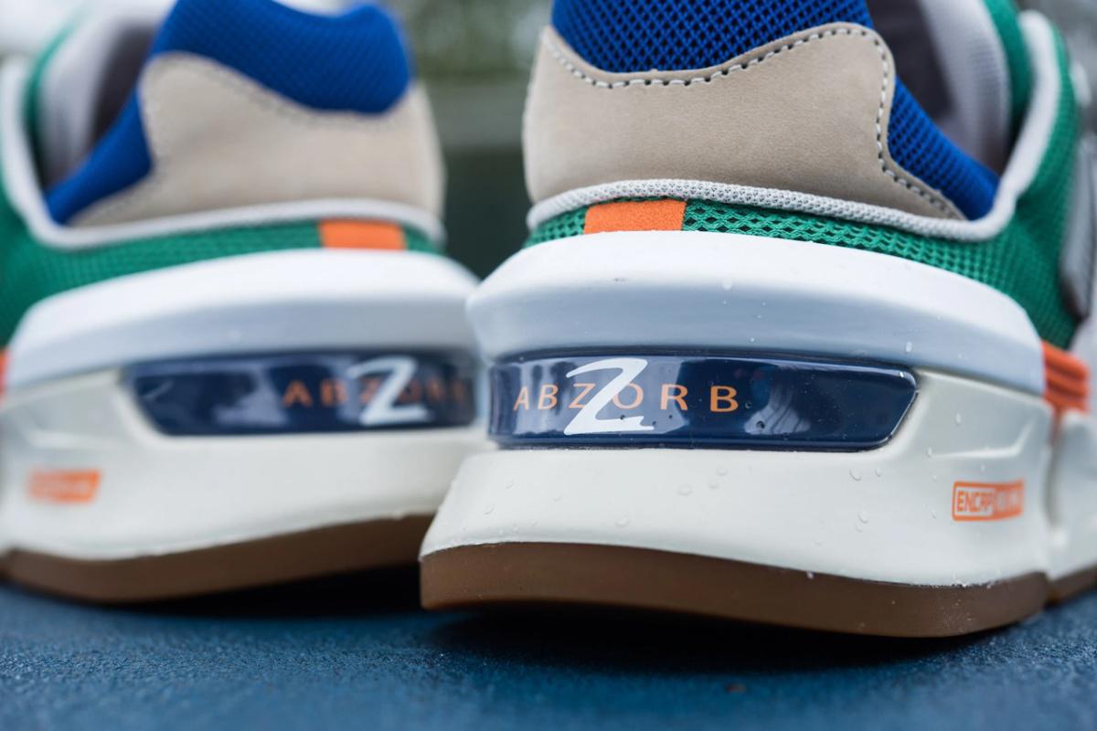 New Balance 997S apparaît dans un design multicolore vibrant New Balance 997S apparaît dans un design multicolore vibrant