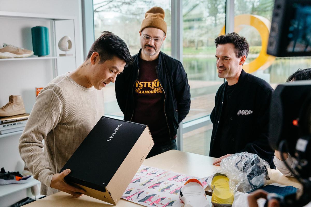 Edison Chen déballe la nouvelle Delta SP "Sail" de la marque Jordan