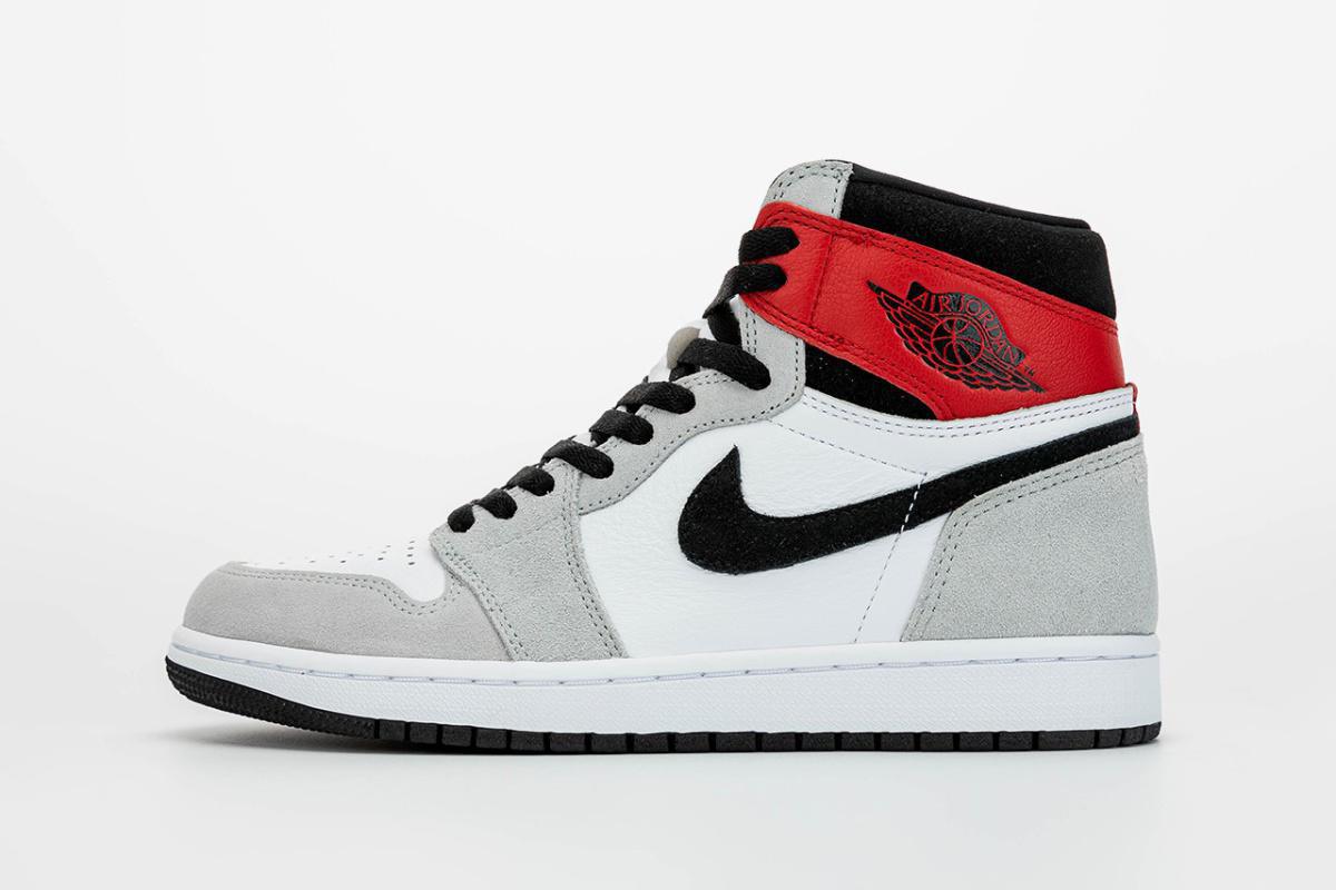 Air Jordan 1 Retro High OG "Light Smoke Grey" Air Jordan 1 Retro High OG "Light Smoke Grey"
