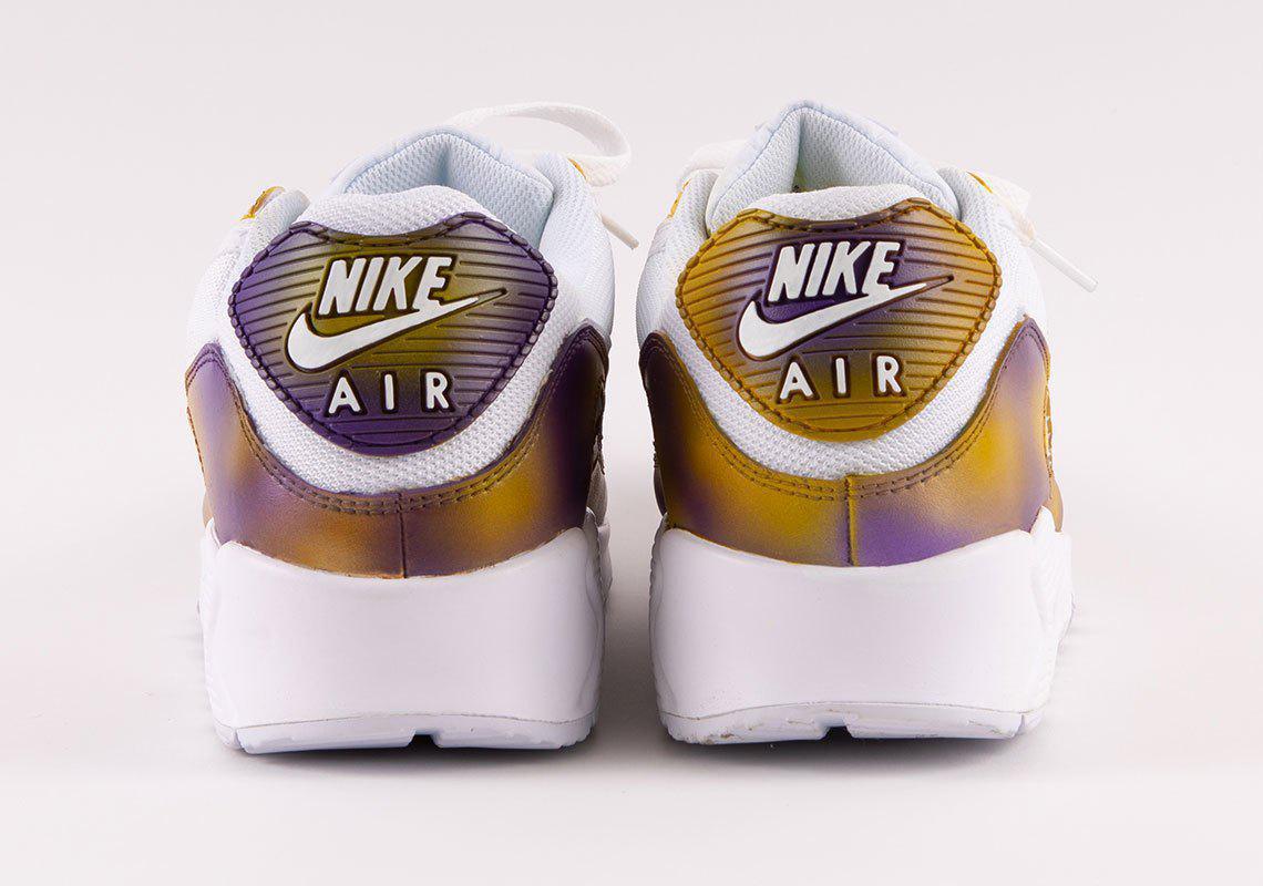 Joe Burrow et d'autres espoirs de sélection de la NFL reçoivent des chaussures Nike personnalisées avant la sélection de la NFL Joe Burrow et d'autres espoirs de sélection de la NFL reçoivent des chaussures Nike personnalisées avant la sélection de la NFL