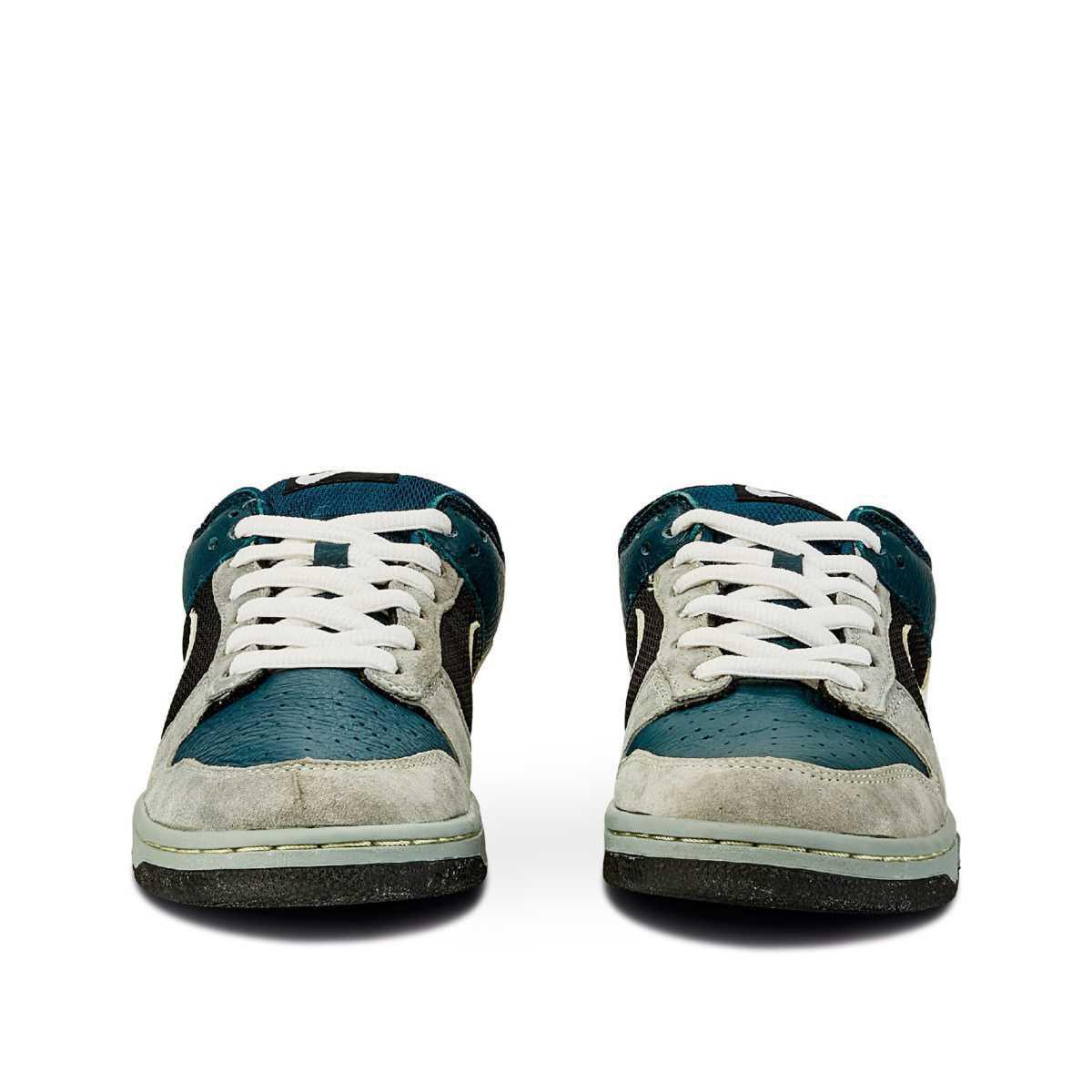 NIKE SB Dunk Low Pro x Futura NIKE SB Dunk Low Pro x Futura