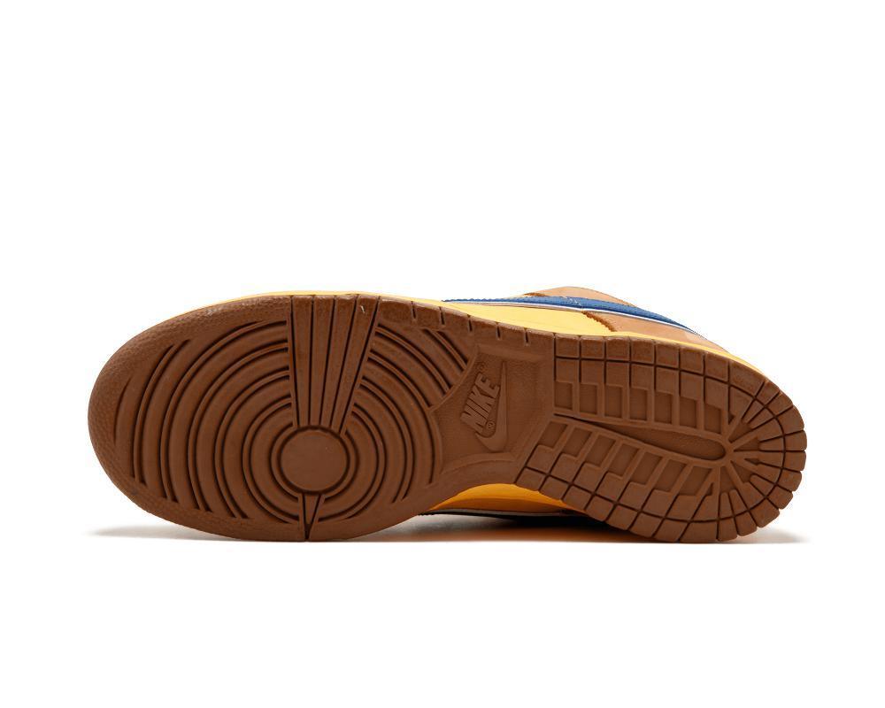 NIKE SB Dunk Low Newcastle Brown Ale NIKE SB Dunk Low Newcastle Brown Ale