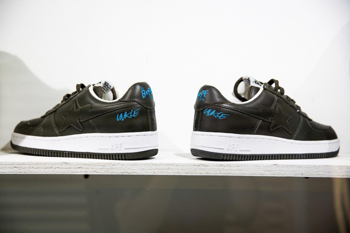 James Lavelle, fondateur de Mo'Wax et de l'UNKLE, partage les rares Collabs Nike SB et BAPE