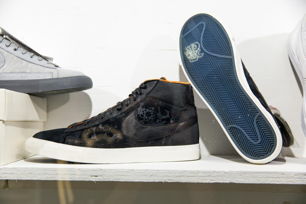 James Lavelle, fondateur de Mo'Wax et de l'UNKLE, partage les rares Collabs Nike SB et BAPE