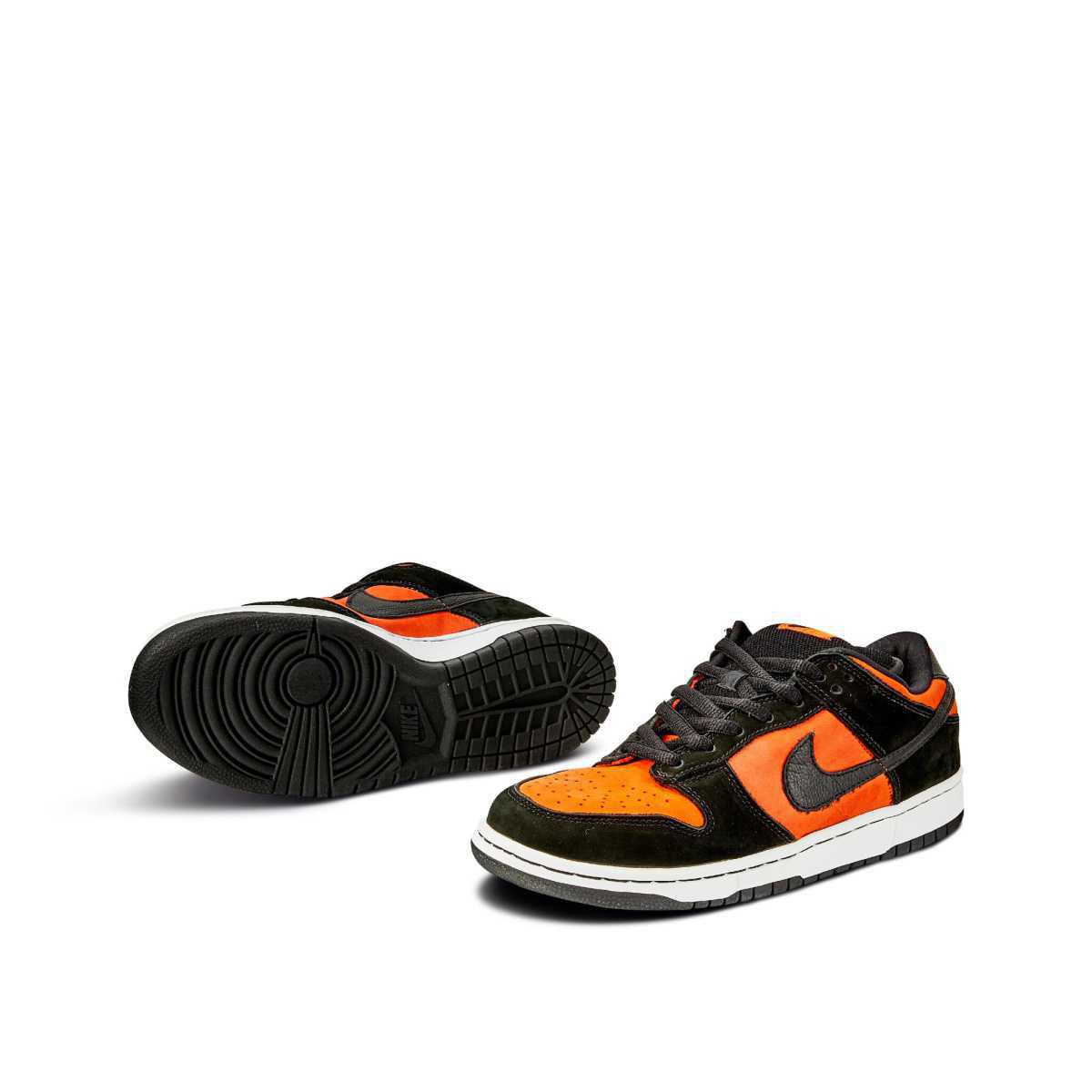 NIKE SB Dunk Low Orange Flash NIKE SB Dunk Low Orange Flash