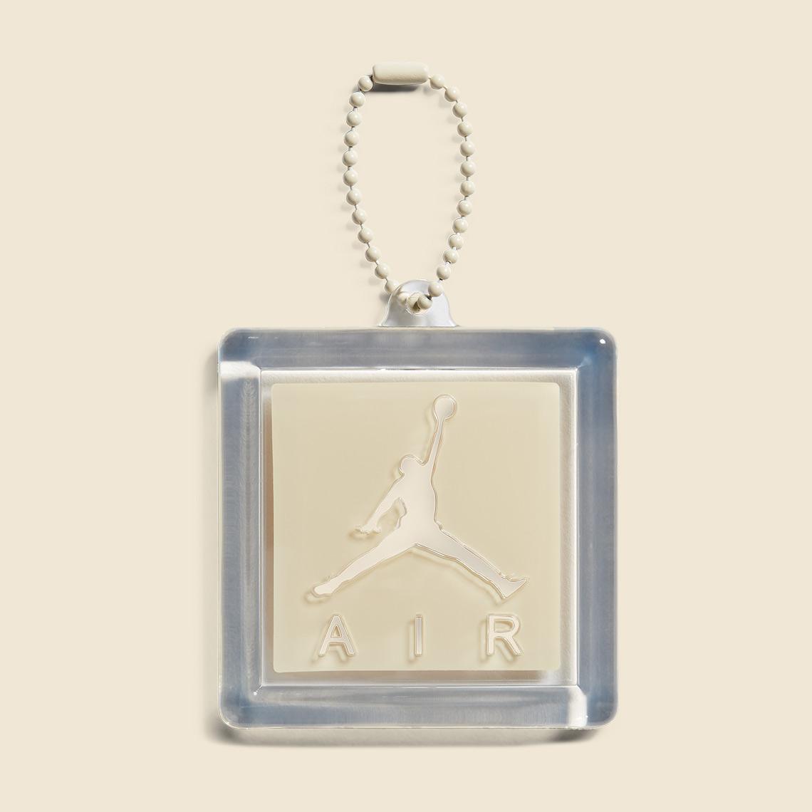 Off-White x Air Jordan 4 “Sail”