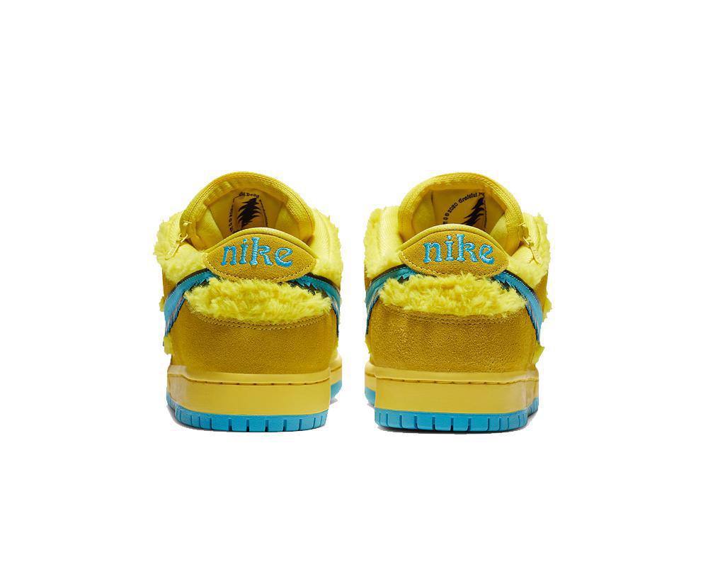 NIKE SB Dunk Low x Grateful Dead Yellow NIKE SB Dunk Low x Grateful Dead Yellow