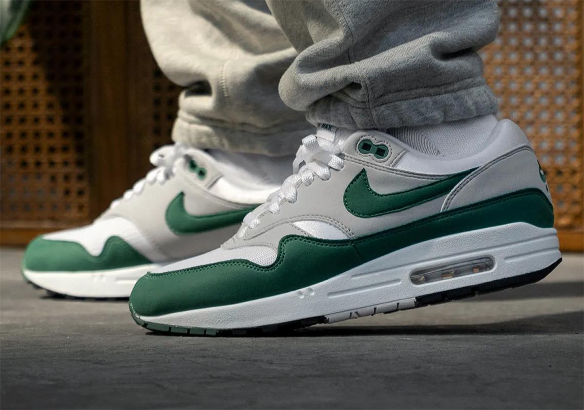 Nike Air Max 1 “Evergreen” Nike Air Max 1 “Evergreen”