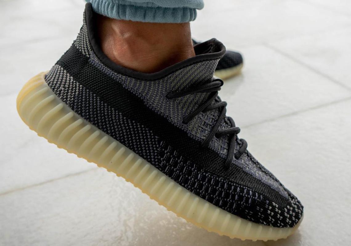 Yeezy Boost 350 v2 Asriel