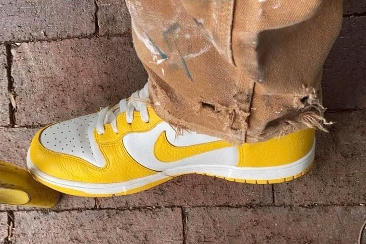La Nike dunk Low dans le Colorway Yellow
