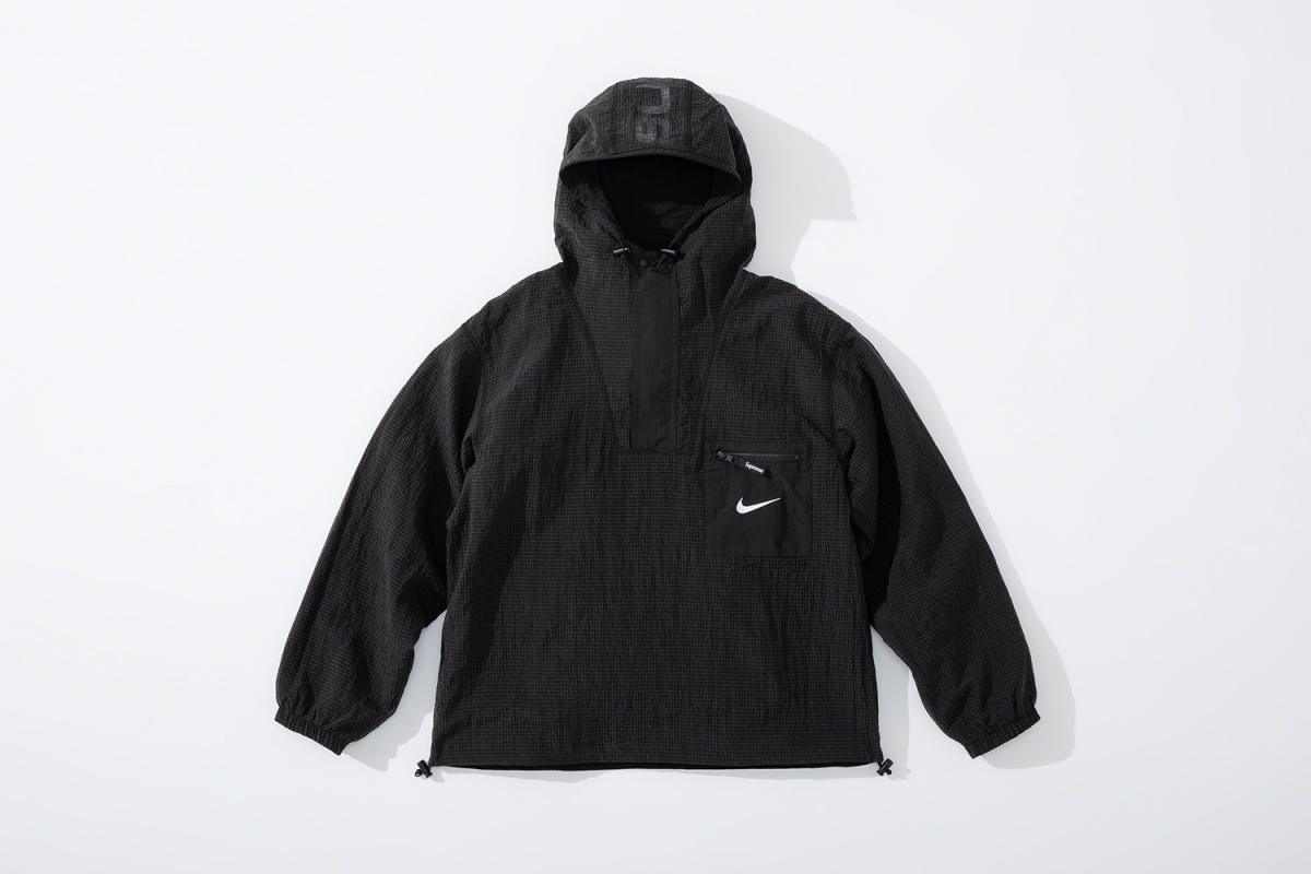 Supreme®/Nike®