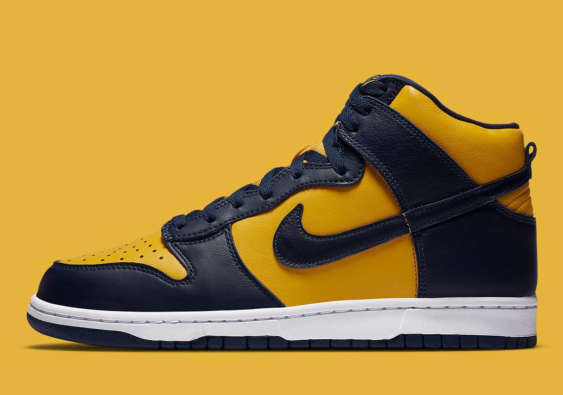 Images officielles de la Nike Dunk High SP Michigan