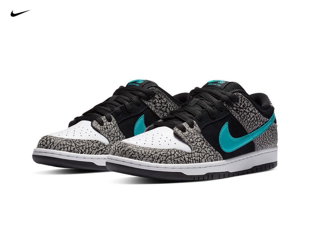 NIKE SB Dunk Low x Atmos Elephant NIKE SB Dunk Low x Atmos Elephant