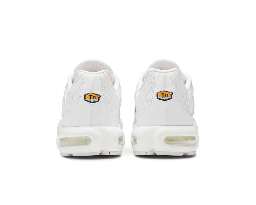 NIKE Air Max Plus x Supreme White NIKE Air Max Plus x Supreme White