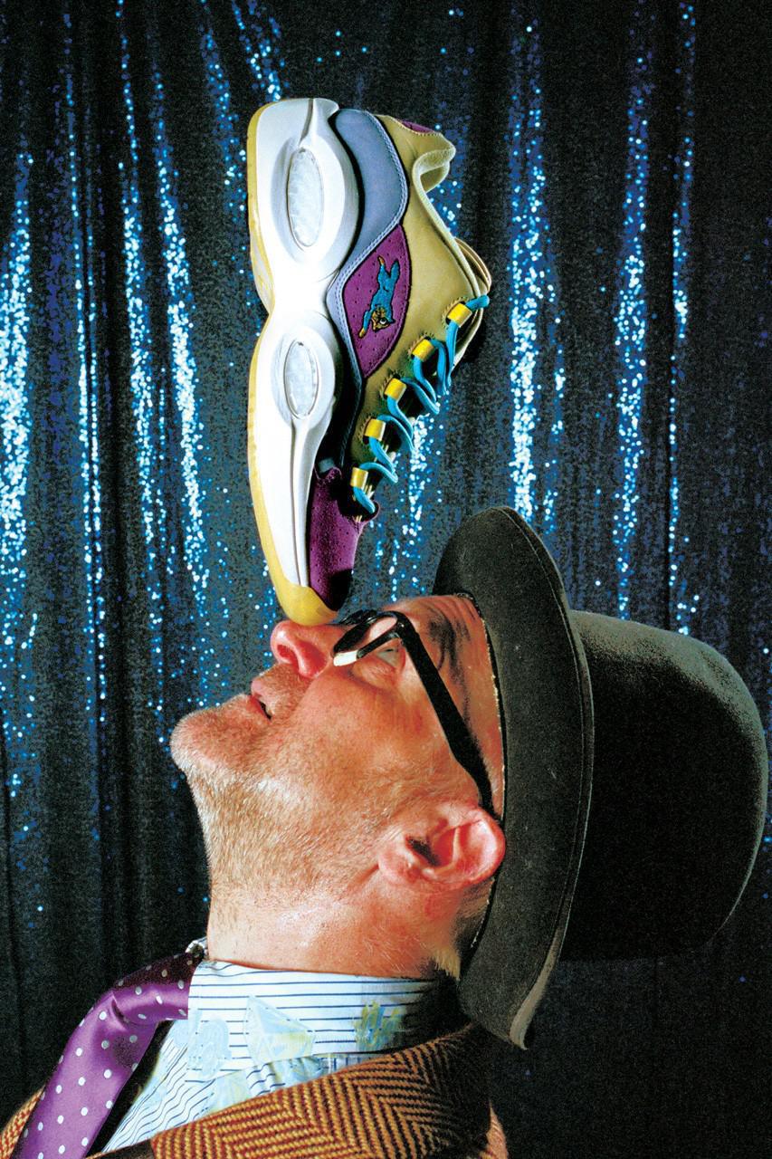BBCICECREAM x Reebok Question Lows applique son graphique de chien de course