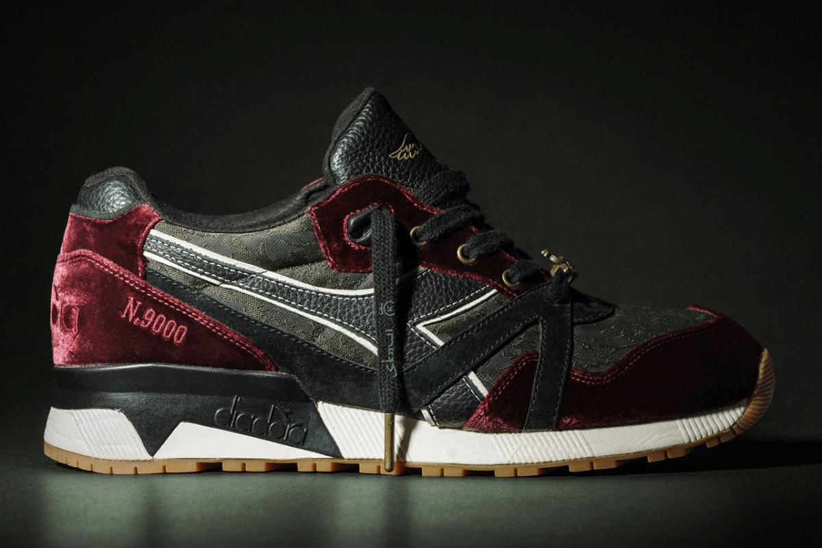 24 Kilates et un Sabotage livrent une Diadora N.9000 de luxe en velours rouge "In Vino Veritas"