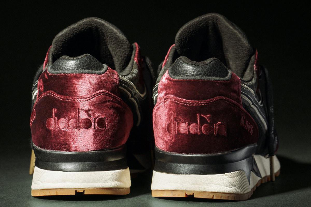 24 Kilates et un Sabotage livrent une Diadora N.9000 de luxe en velours rouge "In Vino Veritas"
