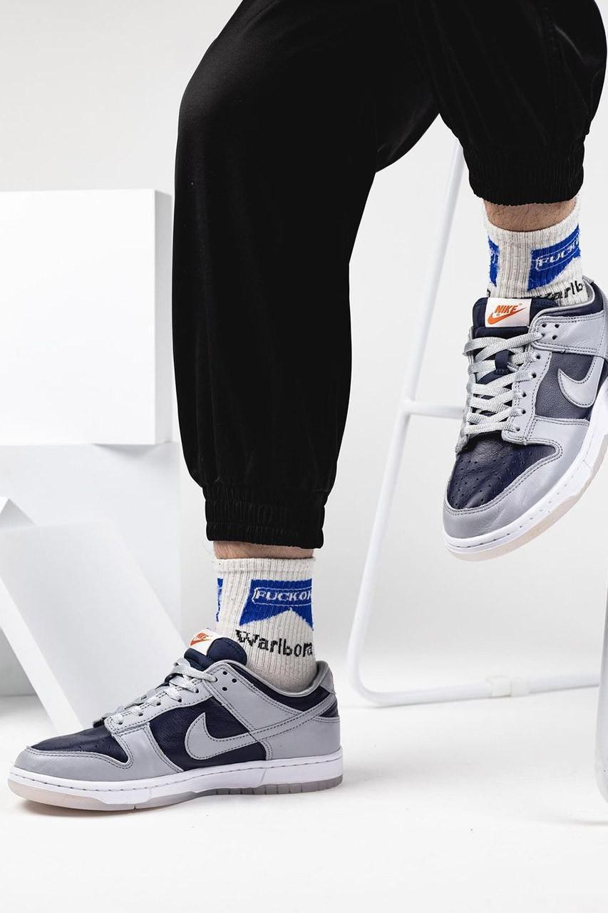 Deux. coloris de Nike Dunk Low 2021 font surface