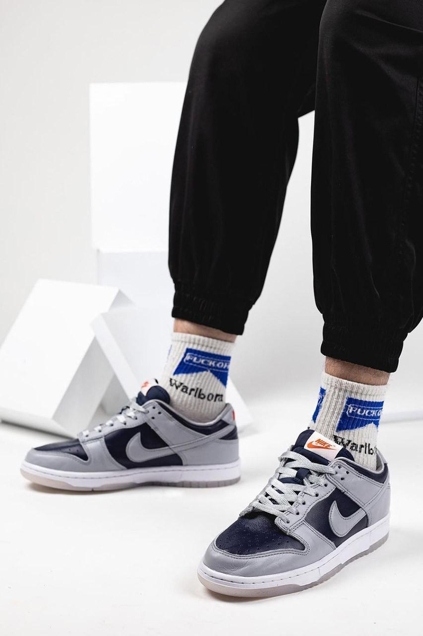 Deux. coloris de Nike Dunk Low 2021 font surface