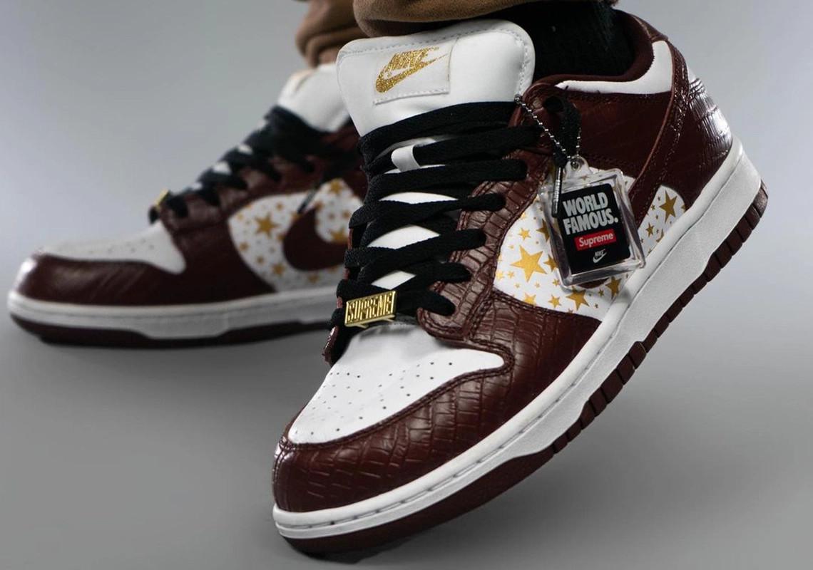 Supreme x Nike SB Dunk Low “Barkroot Brown”