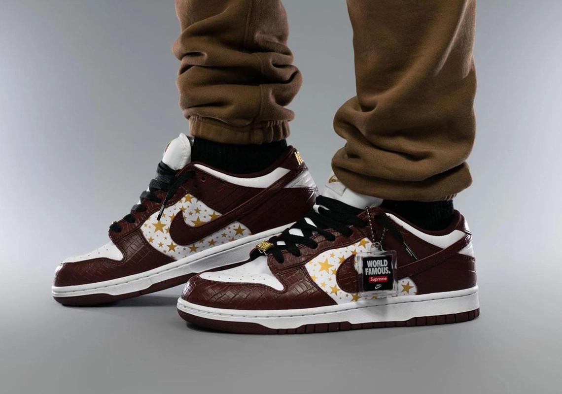 Supreme x Nike SB Dunk Low “Barkroot Brown”