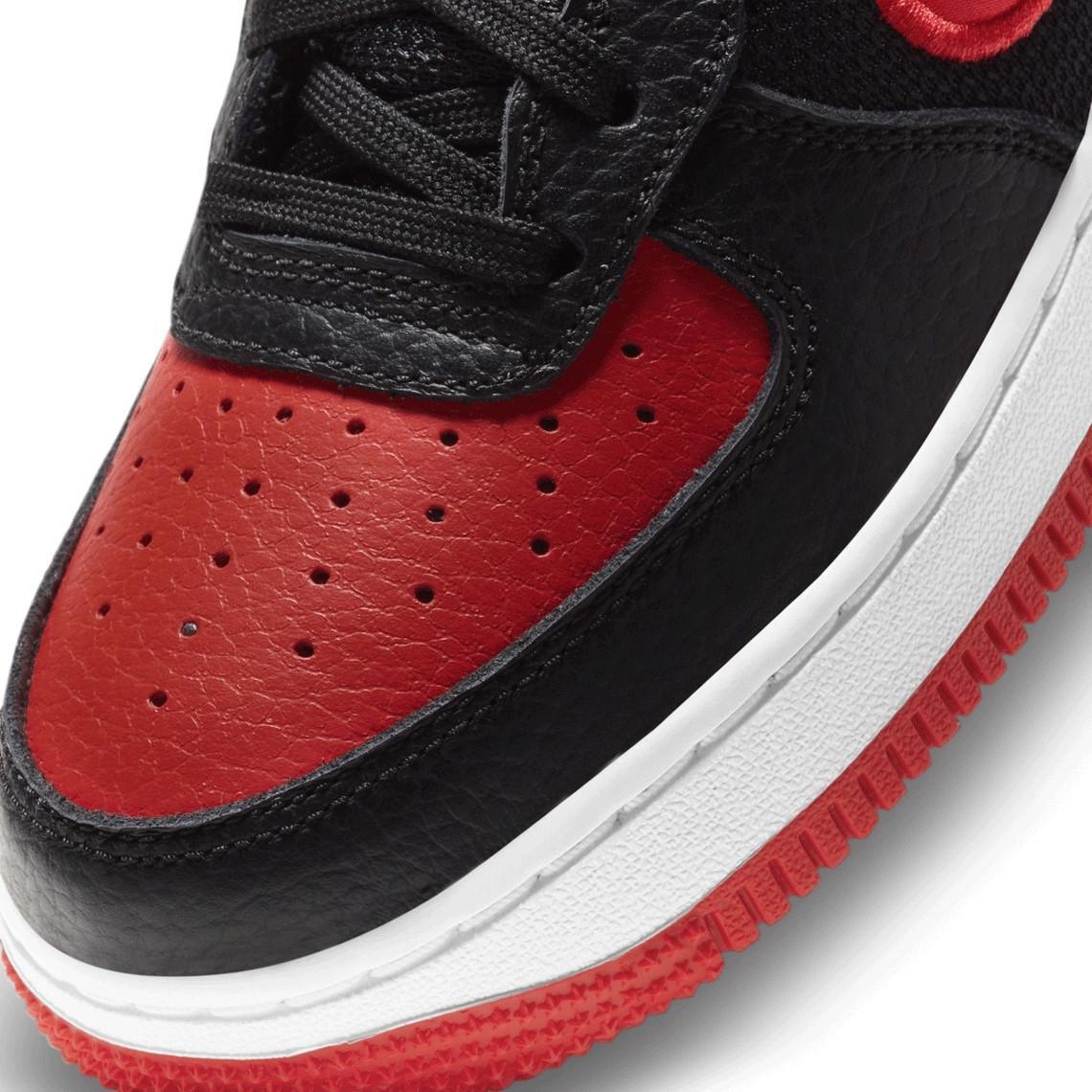 Nike Air Force 1 Low 82 Bred et Royal Nike Air Force 1 Low 82 Bred et Royal