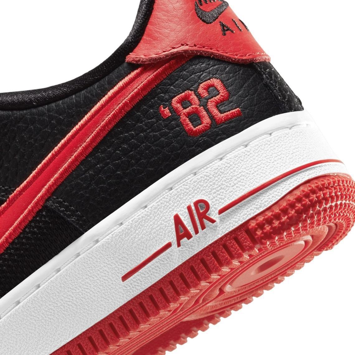 Nike Air Force 1 Low 82 Bred et Royal