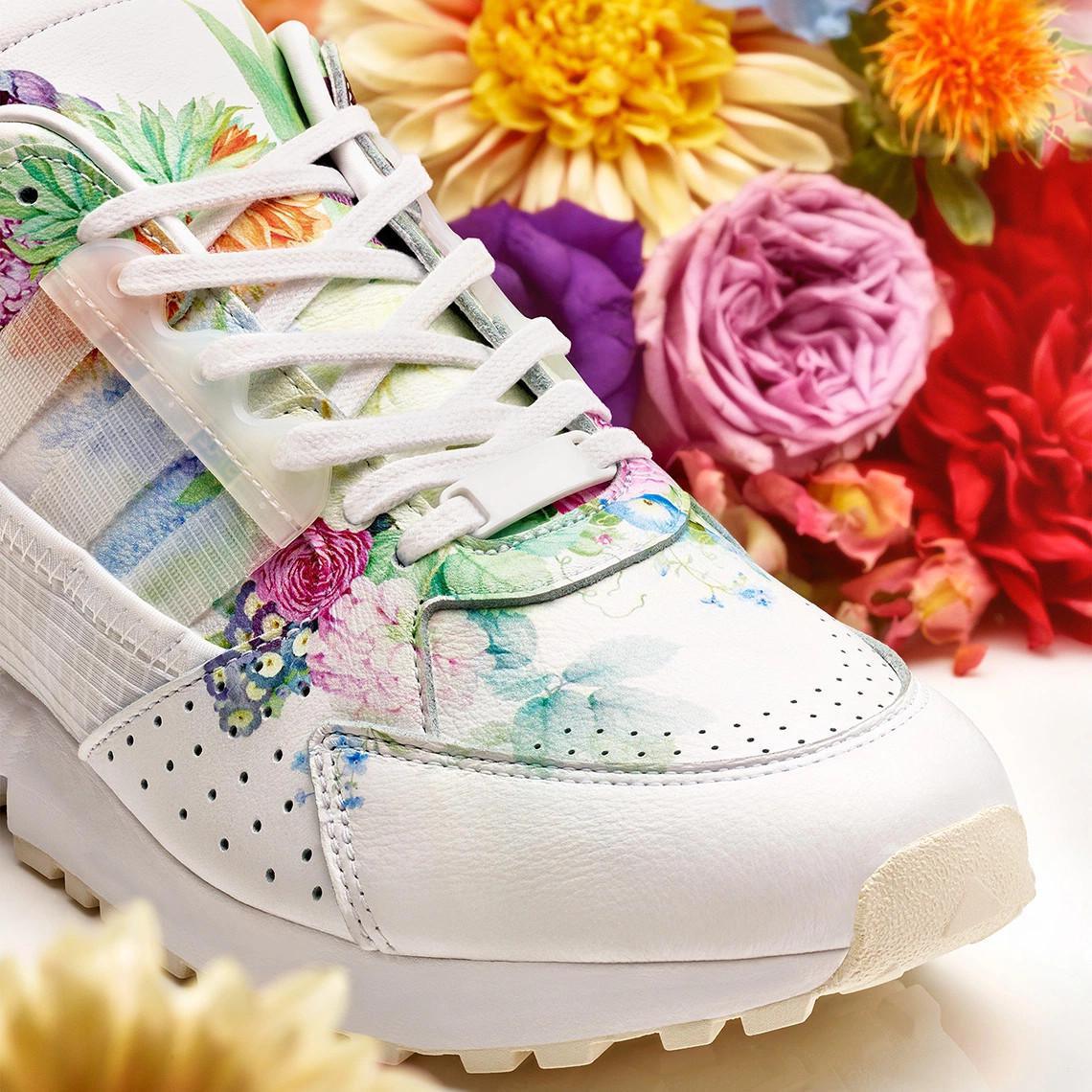 Meissen ajoute des empreintes florales à l'adidas ZX10.000C