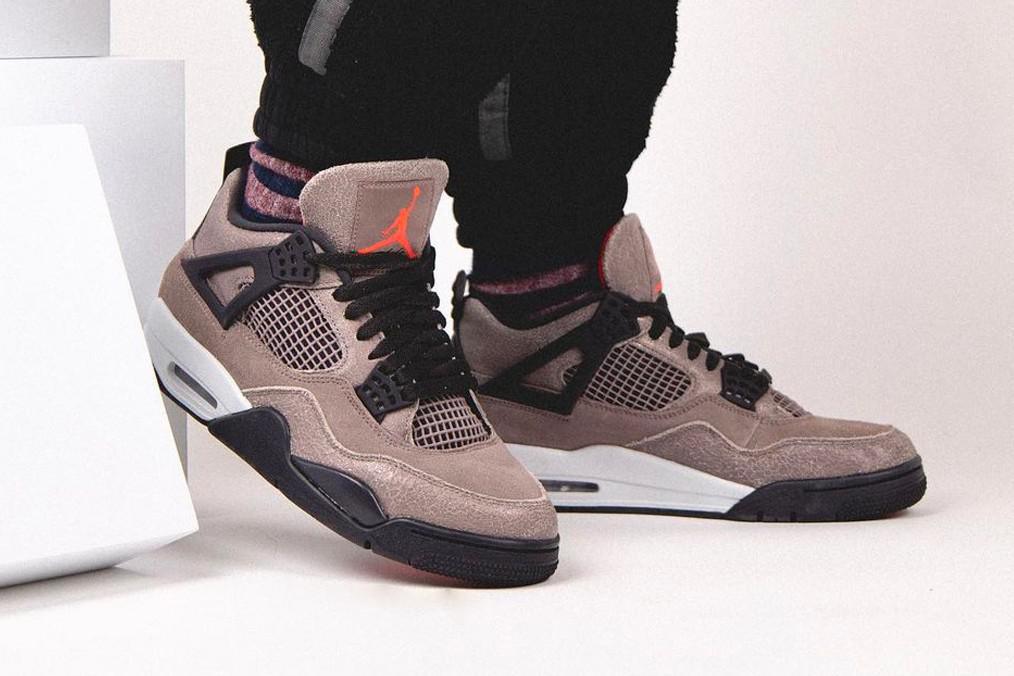 Air Jordan 4 "Taupe Haze"