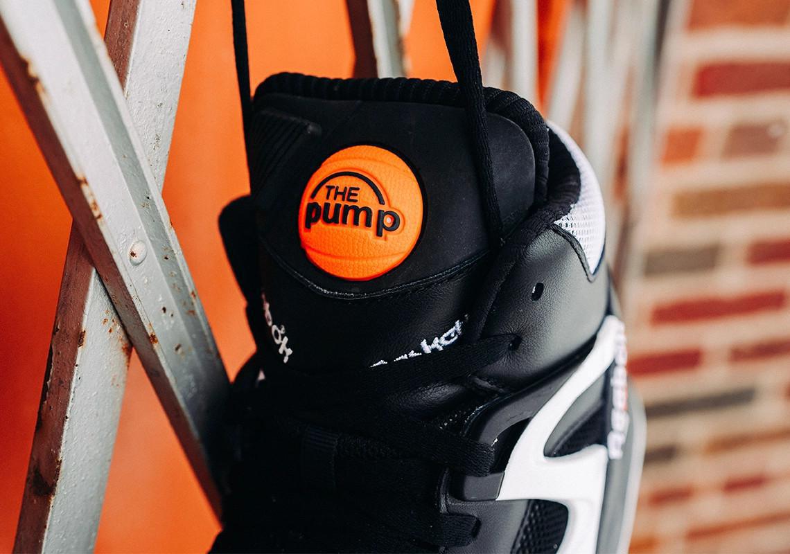 LA Reebok Pump Omni Zone II, la co-vedette du concours de dunk de Dee Brown, est de retour LA Reebok Pump Omni Zone II, la co-vedette du concours de dunk de Dee Brown, est de retour