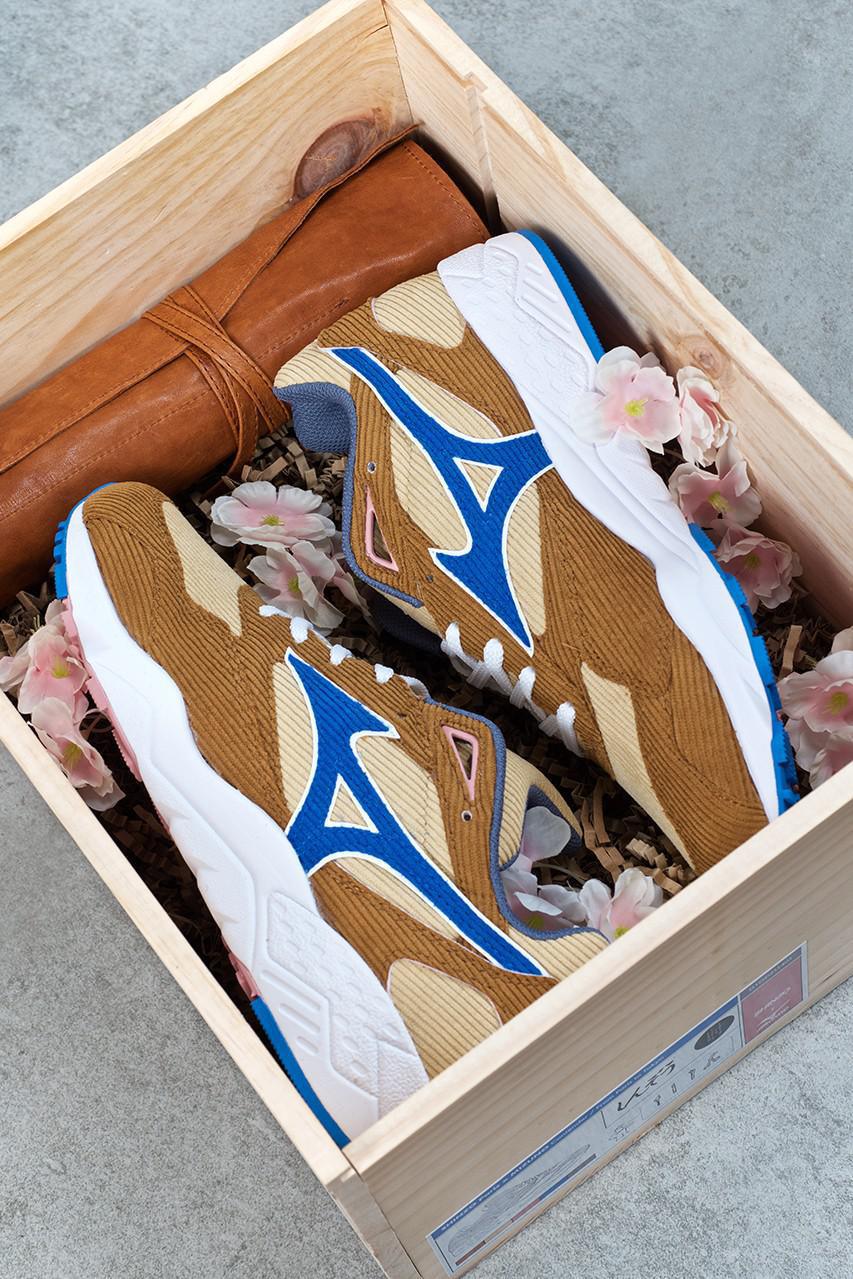 Mizuno et Shinzo voyagent de Paris à Tokyo avec une collaboration à deux couches
