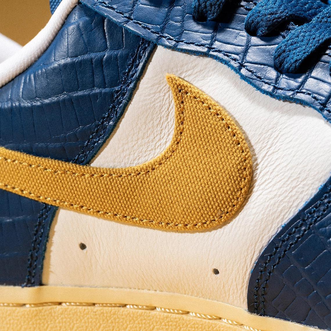 UNDEFEATED dévoile le deuxième volet de son projet Nike Dunk vs. AF-1 "5 On It". UNDEFEATED dévoile le deuxième volet de son projet Nike Dunk vs. AF-1 "5 On It".