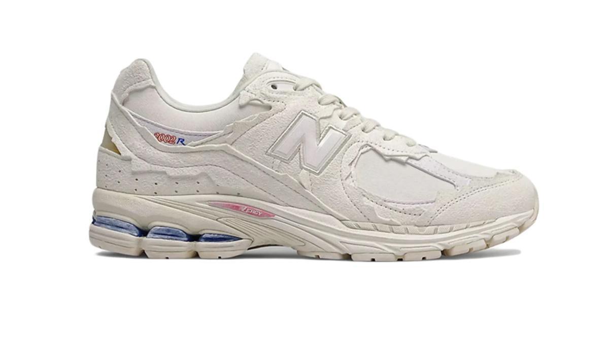 Le designer derrière le "Pack Protection" de New Balance veut que vous arrêtiez de l'appeler comme ça. Le designer derrière le "Pack Protection" de New Balance veut que vous arrêtiez de l'appeler comme ça.