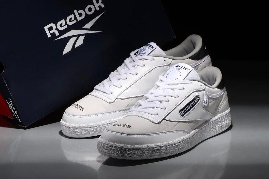 CRITIC et Reebok sur une Club C 85 en GORE-TEX INFINIUM CRITIC et Reebok sur une Club C 85 en GORE-TEX INFINIUM