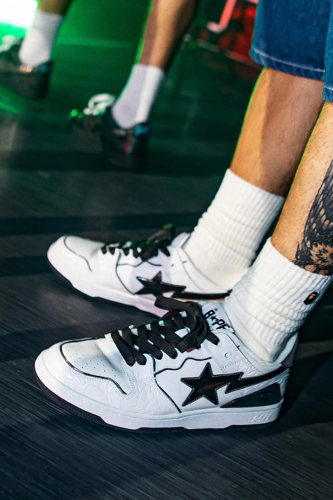 La SK8 STA de BAPE mélange luxe et rue avec le pack "Hybrid Forces". La SK8 STA de BAPE mélange luxe et rue avec le pack "Hybrid Forces".