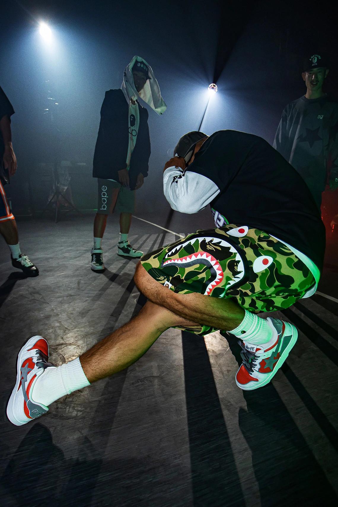 La SK8 STA de BAPE mélange luxe et rue avec le pack "Hybrid Forces". La SK8 STA de BAPE mélange luxe et rue avec le pack "Hybrid Forces".