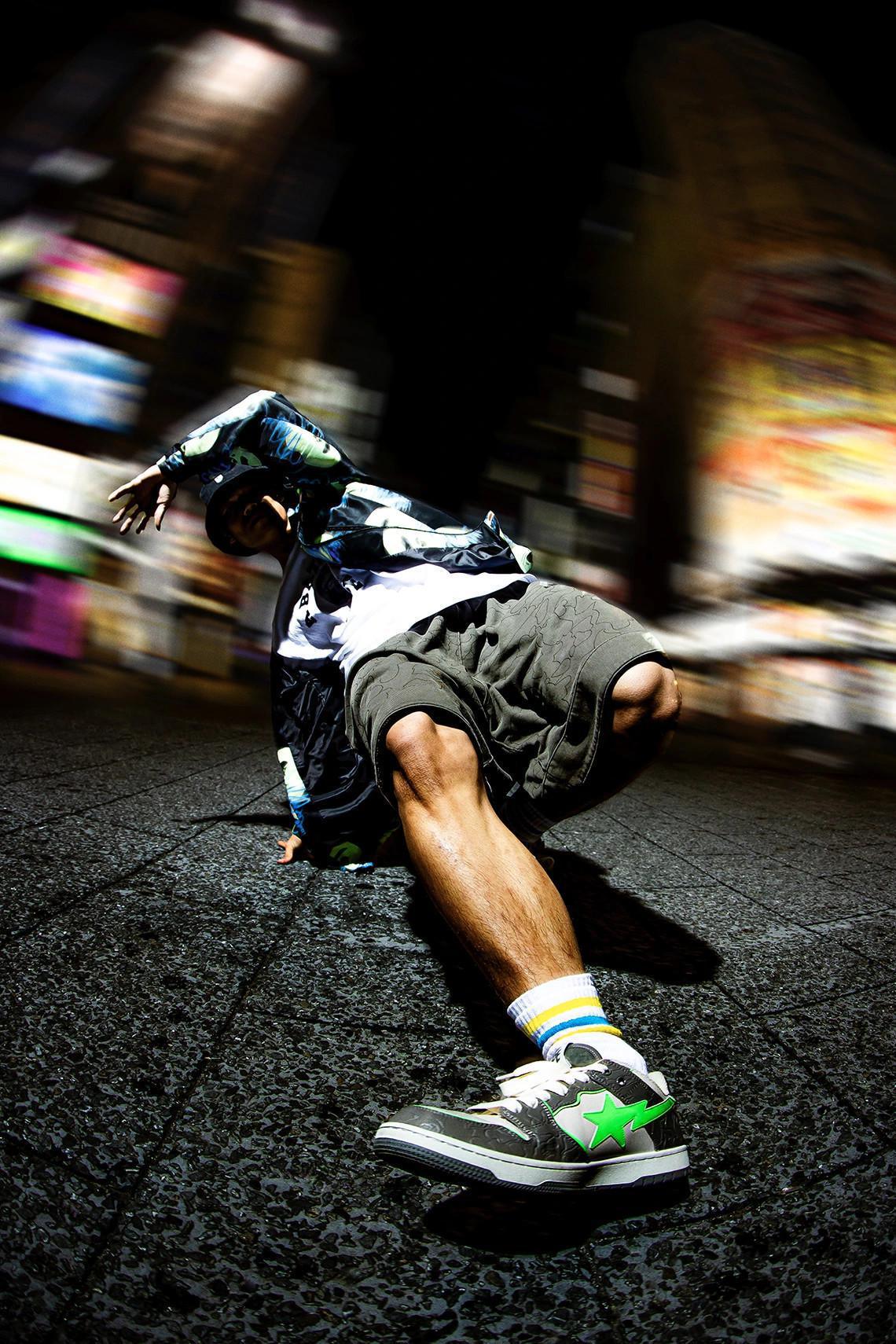 La SK8 STA de BAPE mélange luxe et rue avec le pack "Hybrid Forces". La SK8 STA de BAPE mélange luxe et rue avec le pack "Hybrid Forces".