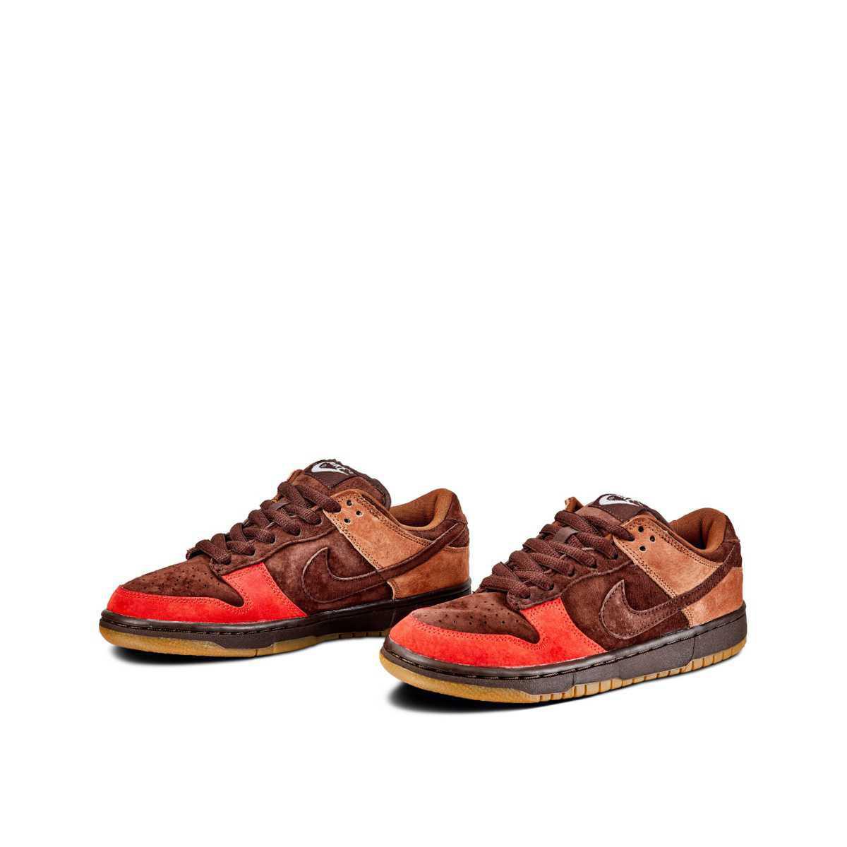 NIKE SB Dunk Low Bison NIKE SB Dunk Low Bison