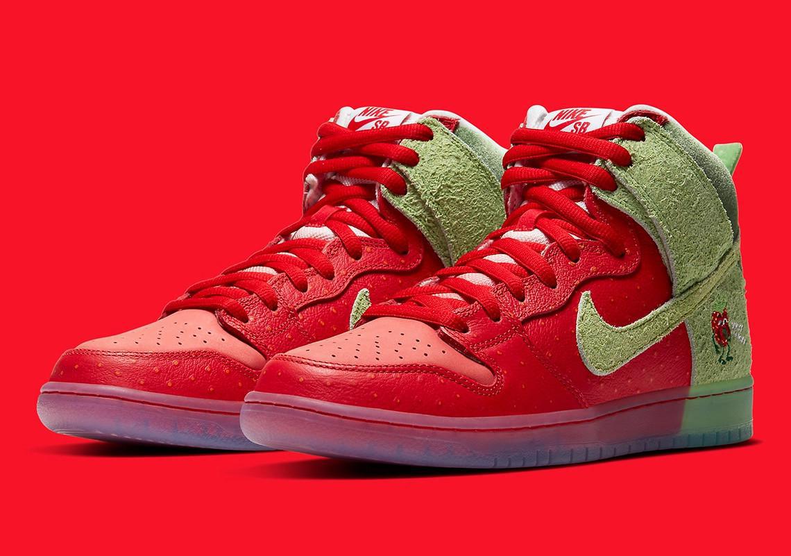 Nike SB Dunk High “Strawberry Cough”