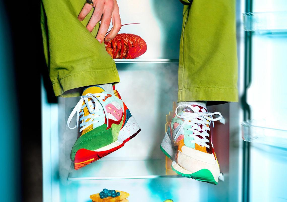 La Saucony Shadow 6000 "Food Fight" poursuit la série de sorties sur le thème de la gastronomie. La Saucony Shadow 6000 "Food Fight" poursuit la série de sorties sur le thème de la gastronomie.