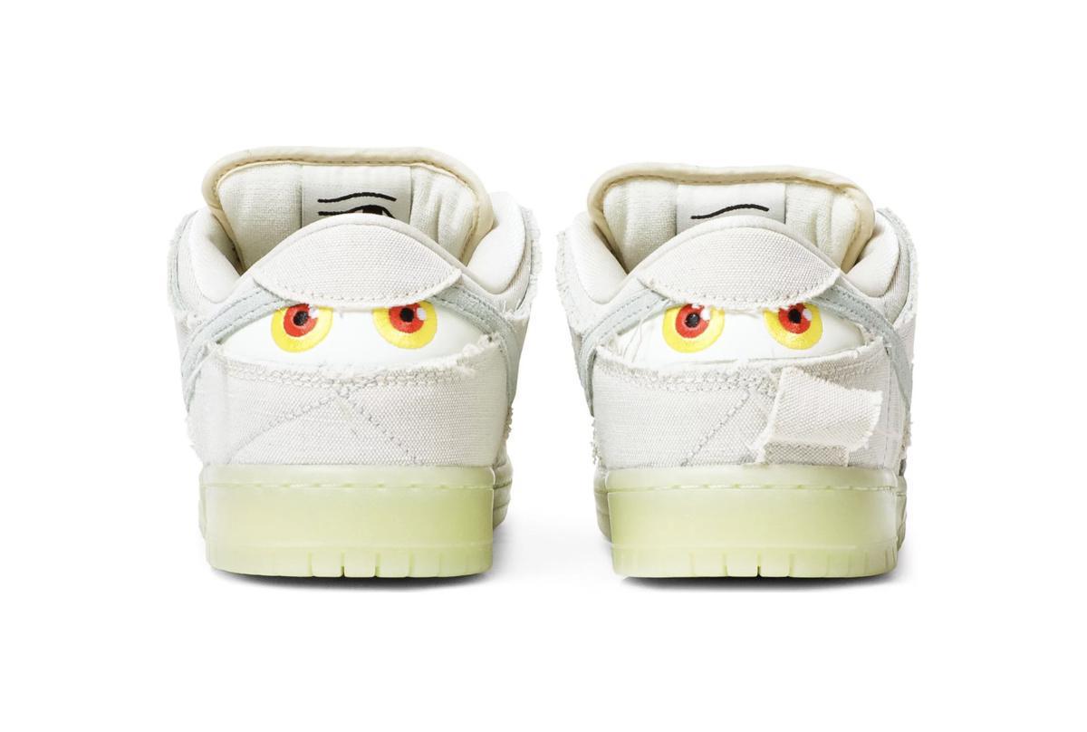 NIKE SB Dunk Low Mummy NIKE SB Dunk Low Mummy