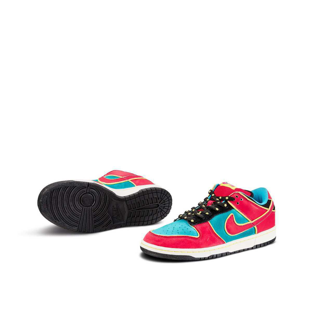 NIKE SB Dunk Low Ms. Pac-Man NIKE SB Dunk Low Ms. Pac-Man