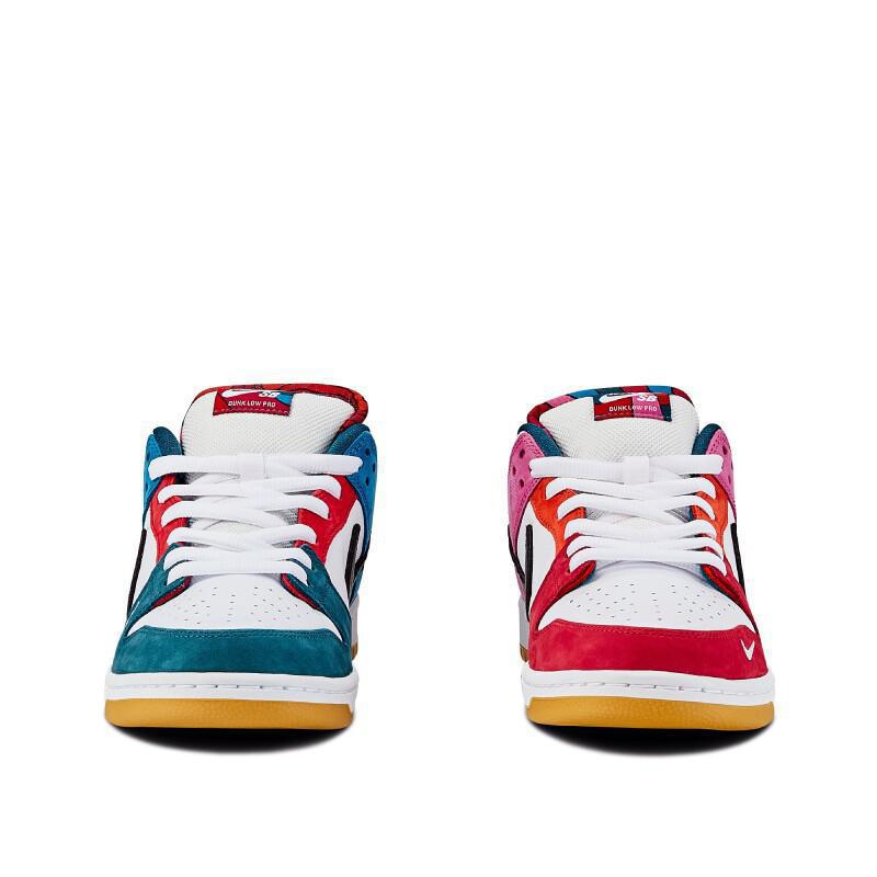 NIKE SB Dunk Low Pro QS x Parra F&F NIKE SB Dunk Low Pro QS x Parra F&F