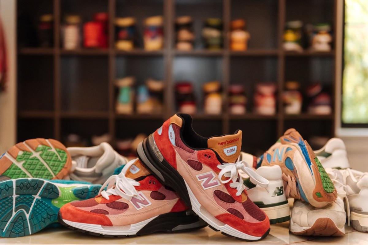 Steelo Brim et le modèle Joe Freshgoods x New Balance 992 "No Emotions Are Emotions".